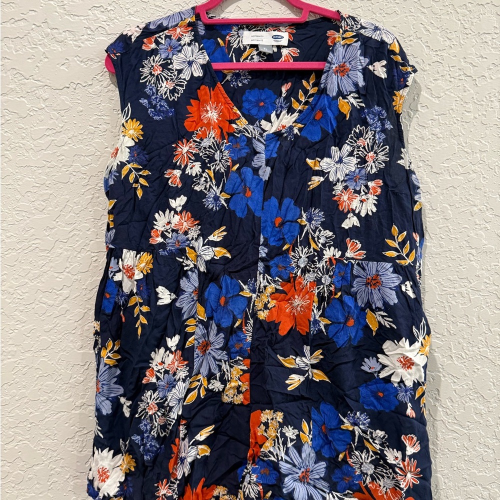 Old Navy Maternity Floral Top Size XL